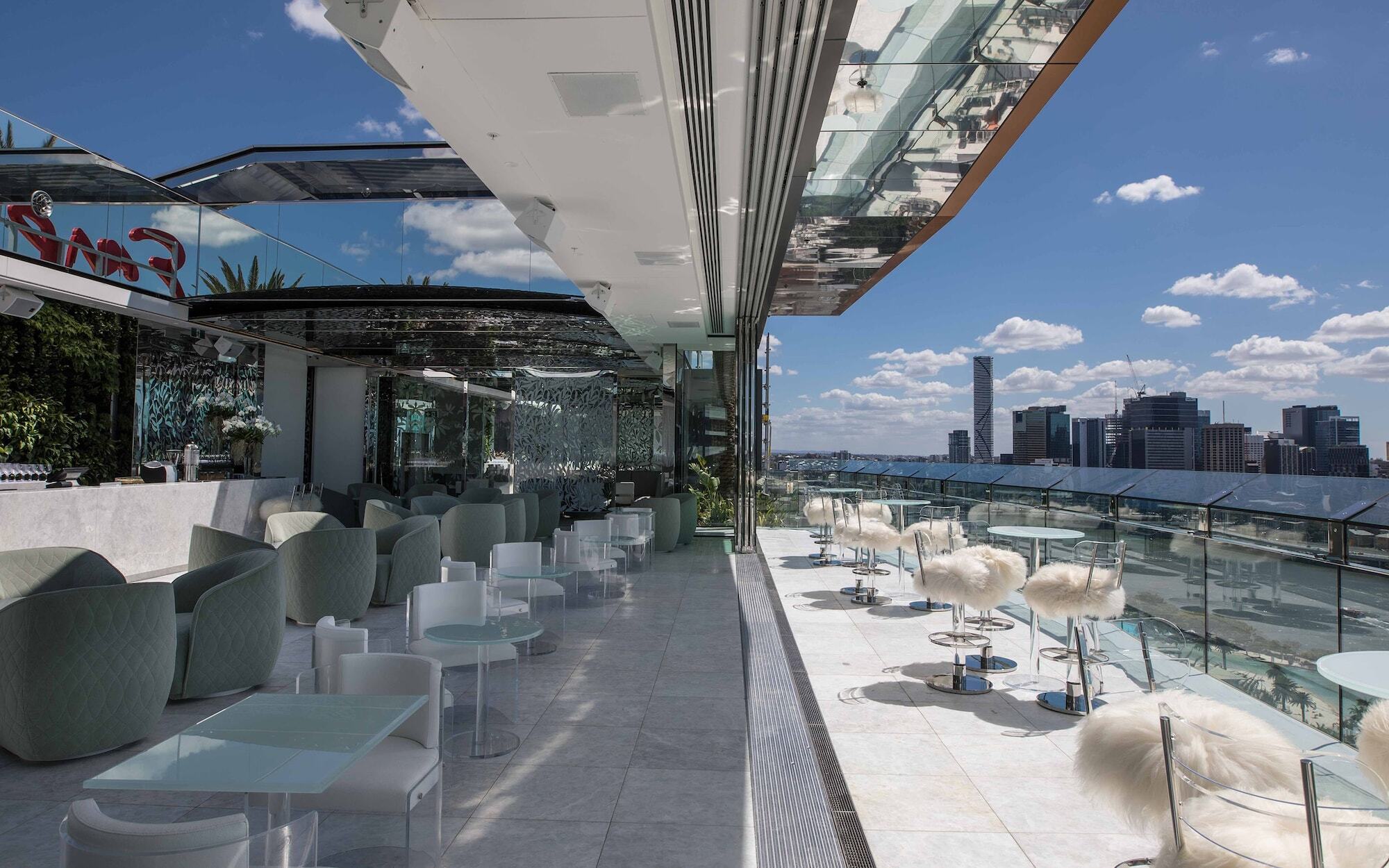 Emporium Hotel South Bank Brisbane Exterior foto The rooftop bar at the Standard East Village